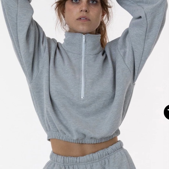 Los Angeles Apparel Cropped Sweatshirt - Picture 1 of 4